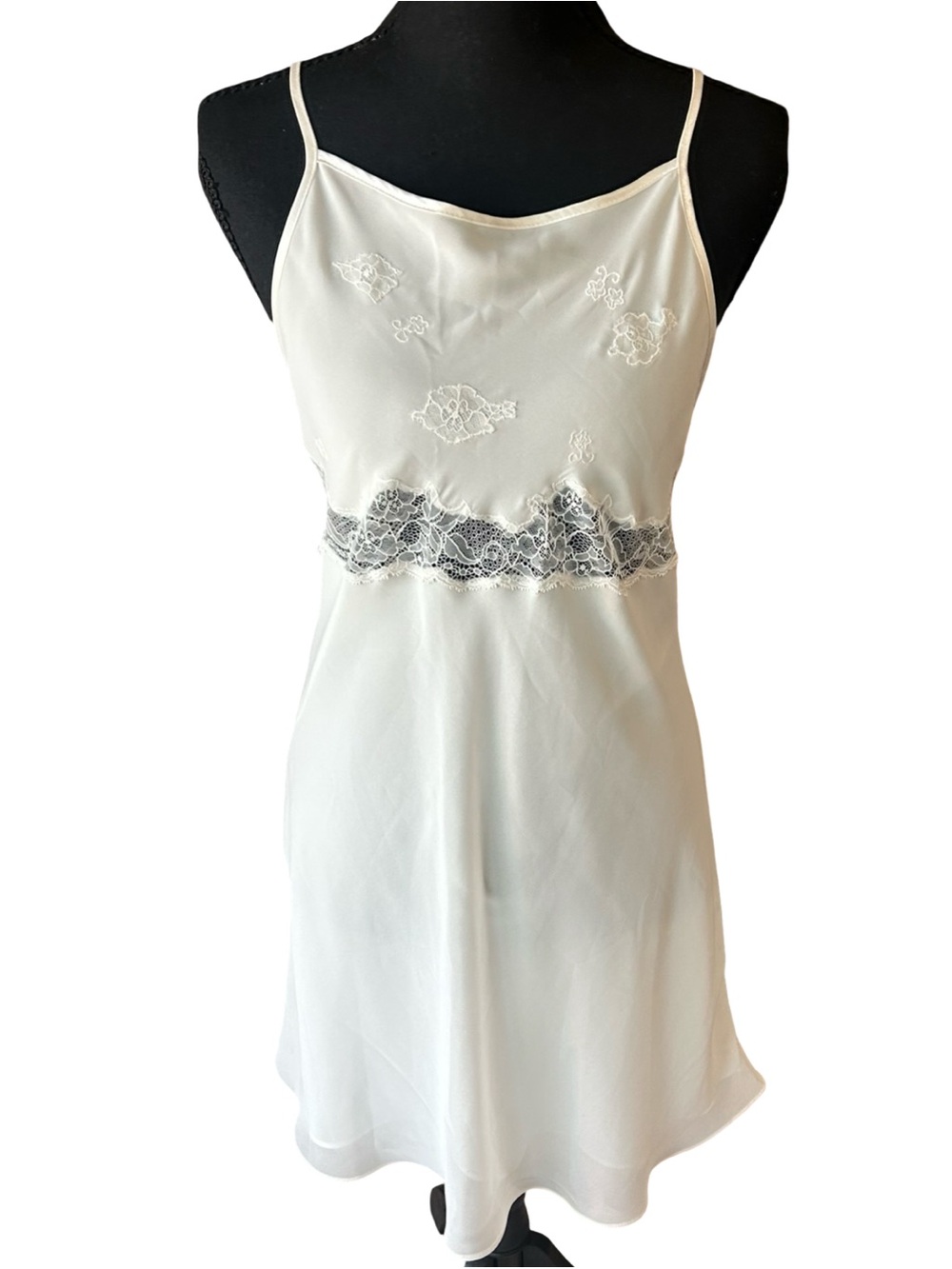 Vintage White Lace Slip Dress Double Lined Cottagecore Coquette Bridal